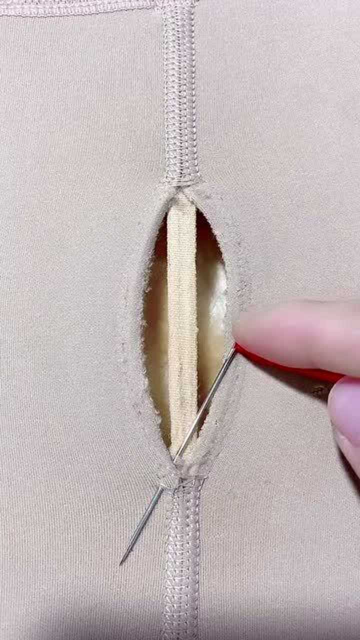 打底裤裤裆开线好尴尬教你最简单的方法缝一缝还能接着穿