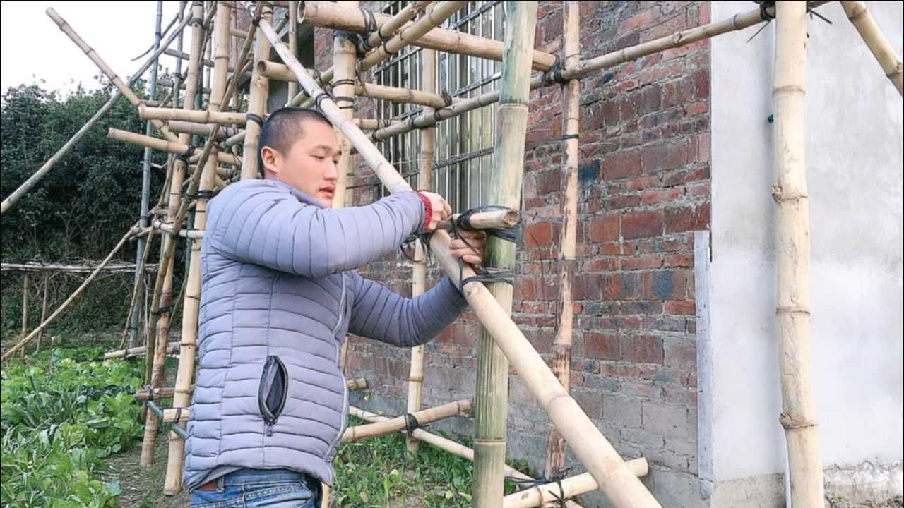 桂林小伙教你用编织绳扎竹架子,步骤简单,十几层楼都不会下滑_腾讯视频