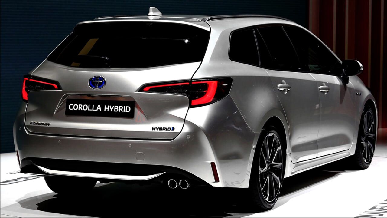 13万丰田卡罗拉旅行版来了新车比奔驰gla还漂亮油耗仅42l