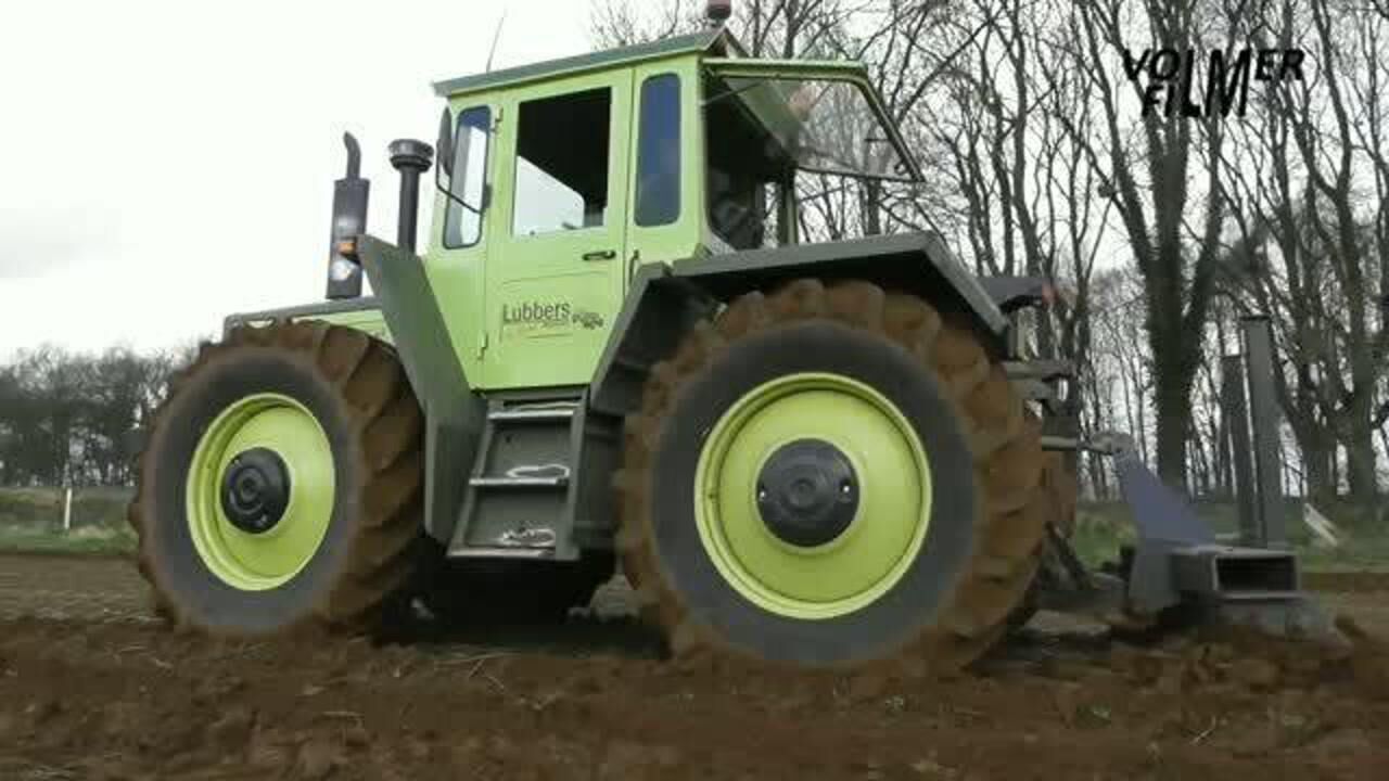 梅赛德斯奔驰拖拉机深松