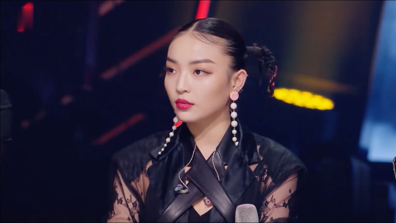 vava丁太升现场互怼vava你在教我做事吗