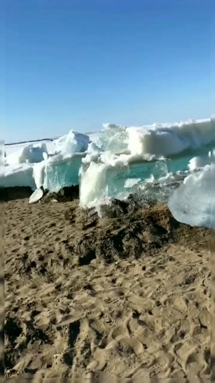 大自然神奇独特的自然现象"冰海啸"你见过吗?