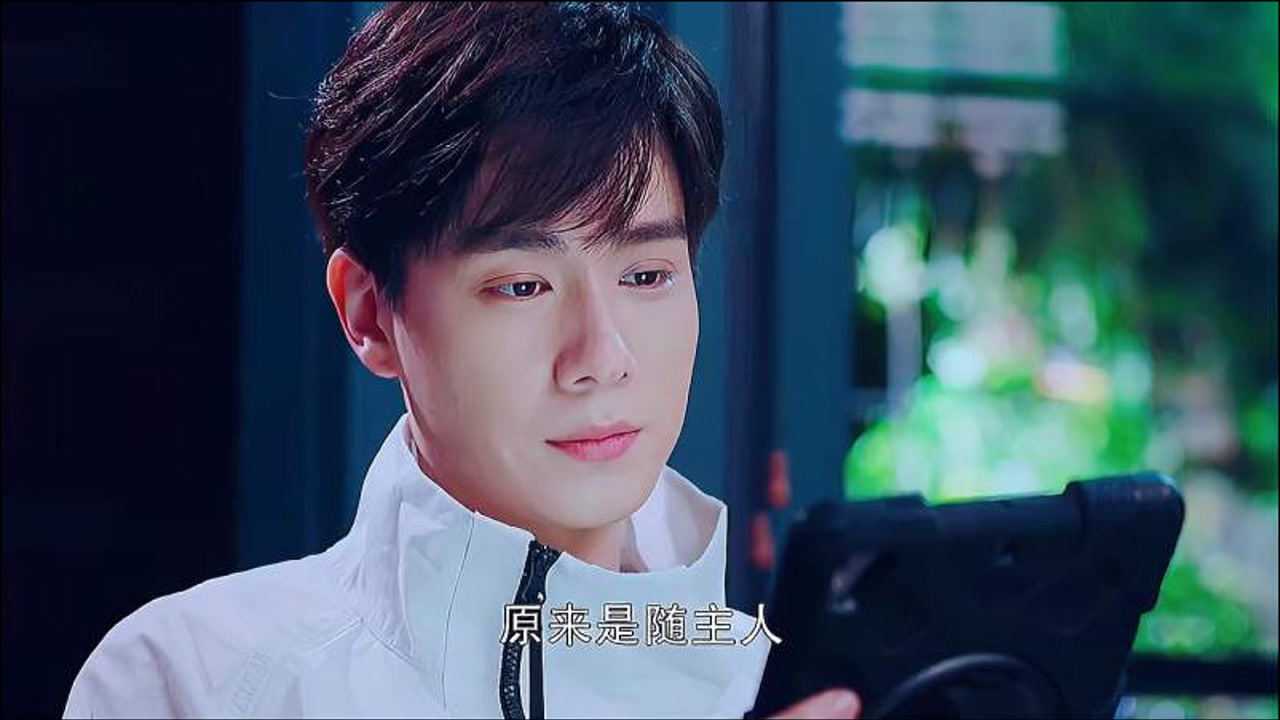 吴白的机器人儿子叫吴聊连性格都和吴白一样臭屁好可爱