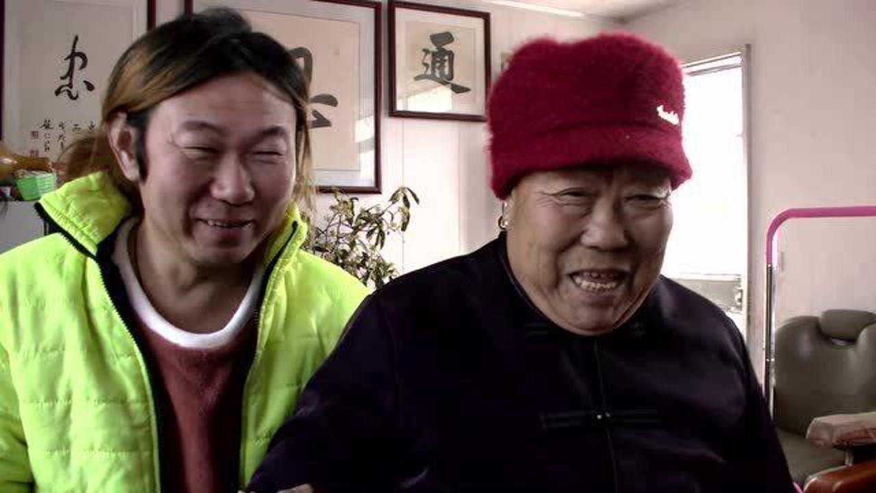 网红乡非哥实地探访新泰面条哥三