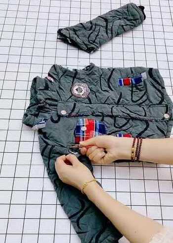 宝宝旧衣服大改造,废旧的衣服秒变潮流马甲,成品美翻了!