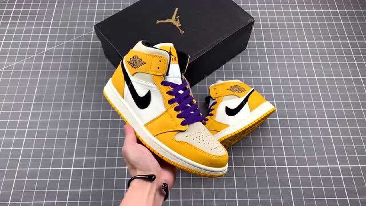 球鞋鉴赏:air jordan 1 mid 湖人紫黄