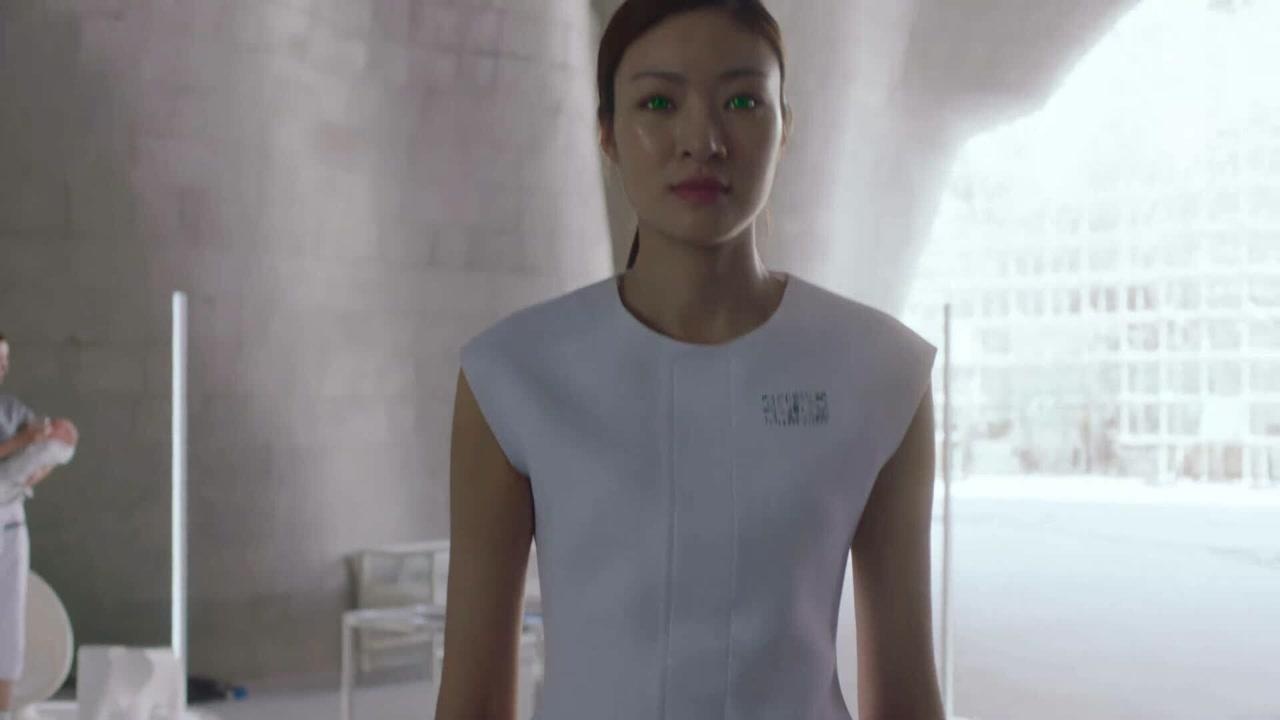 你好安怡一起去机器人公司看产品真是大开眼界