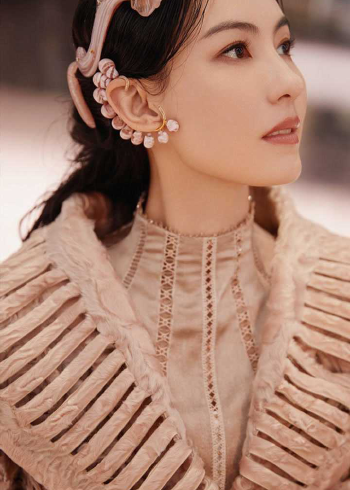 张柏芝t台走秀照曝光,台风稳健优雅从容气场十足