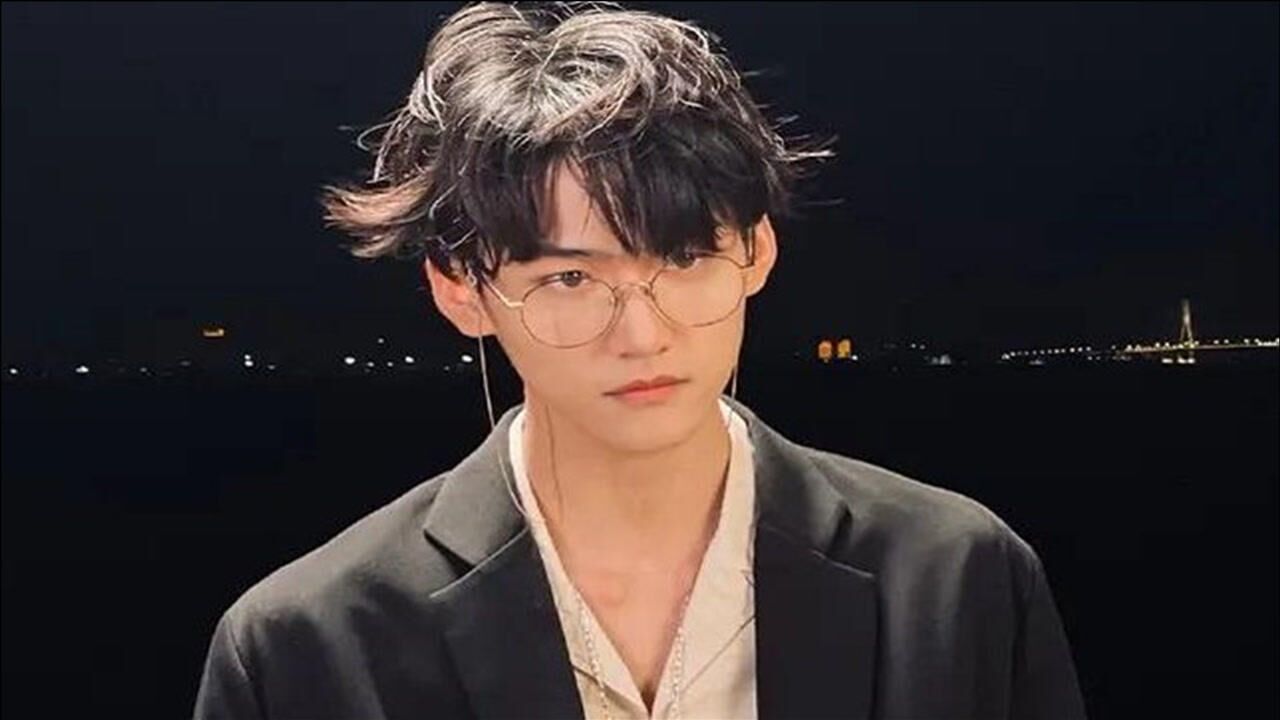 嘉行太子与乐华公主恋爱into1周柯宇和金子涵中标刚出道就恋爱爱豆塌