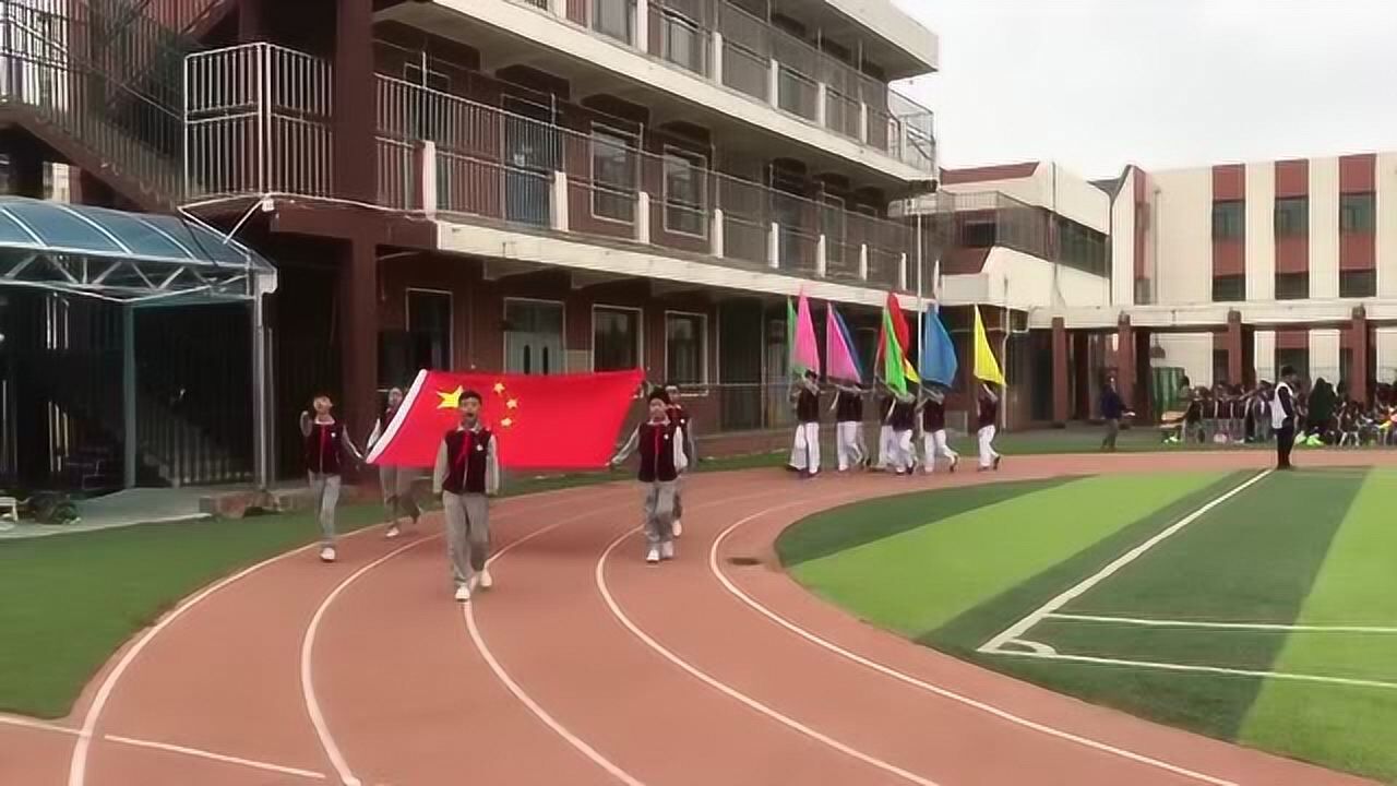 跃升里小学图片