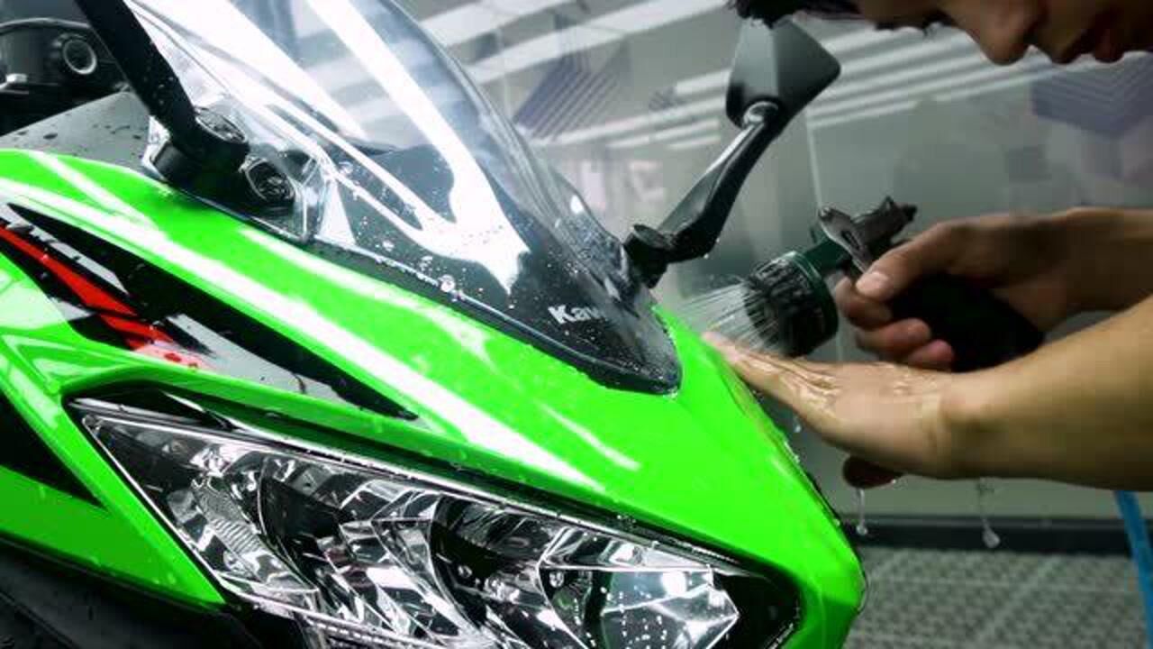 爱车壹佰施工川崎忍者400摩托车隐形车衣万物皆可贴