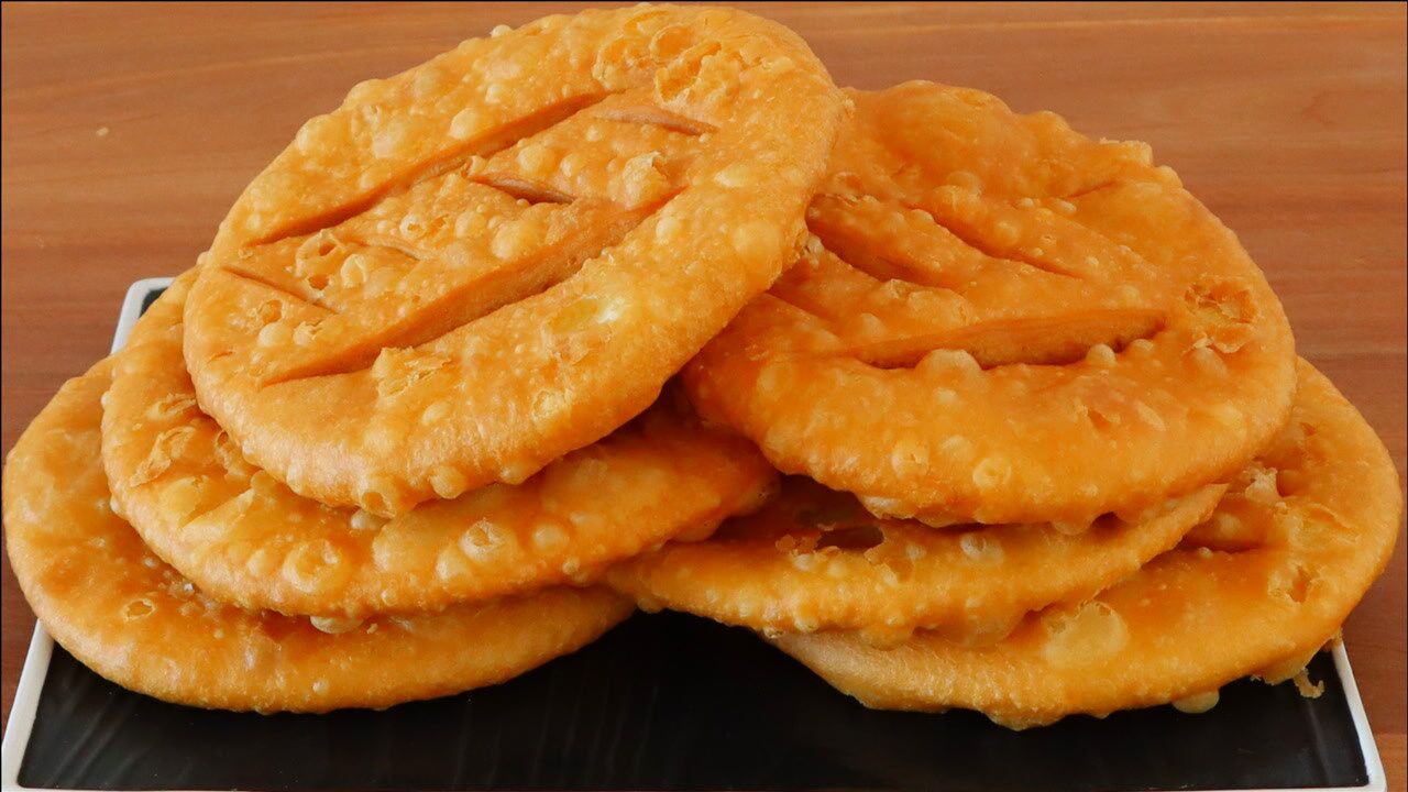 地方传统美食油香:怎样炸制才能起泡泡?过程讲解详细,外酥里软