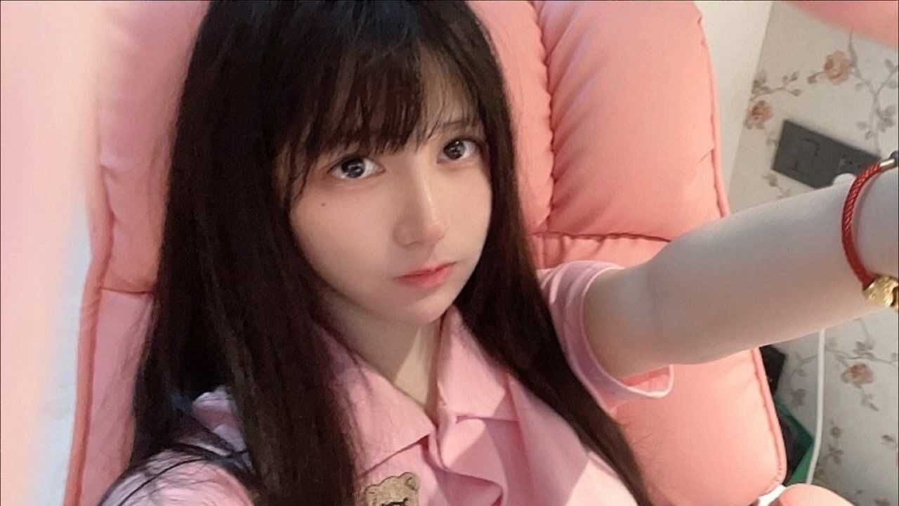 蔡萝莉因整容失败而自卑，经过3次修复手术后，终于摘口罩大方晒全脸照_腾讯视频