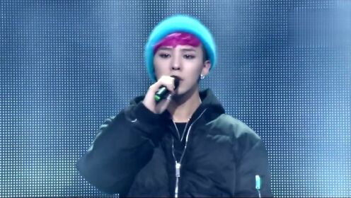 BIGBANG《INTRO & BLUE》现场舞台，看蓝色天空