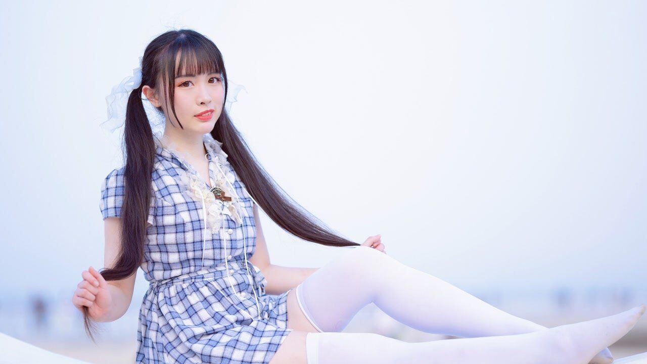 海边完全疯了白丝双马尾水手妹妹随时待命