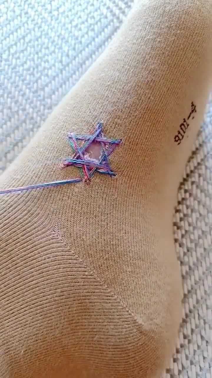 袜子坏了不用扔,用彩色线条缝一缝,好看极了