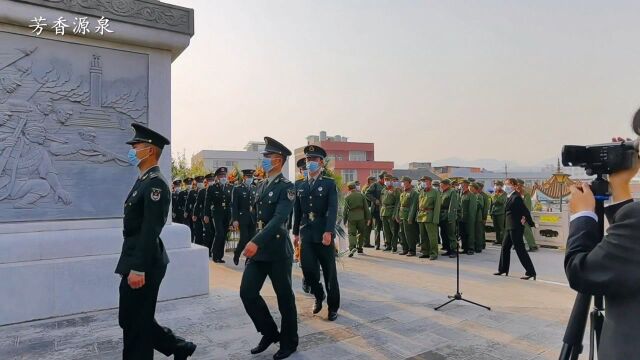 云南文山壮族苗族自治州马关县,马白烈士陵园的真人真事,现场感人!