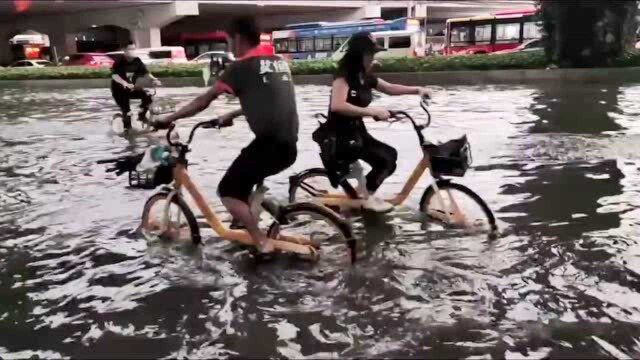 广州突降暴雨,仅仅一个小时,城市多个区域出现严重内涝!