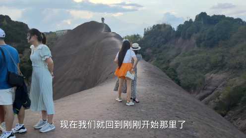 实拍湖南郴州高椅岭刀背山，犹如在刀背上行走，这也太恐怖了