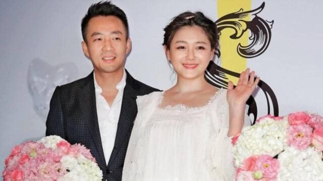 大S宣布与汪小菲离婚:已解除婚姻关系,将共同抚养一双子女