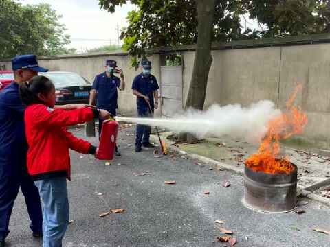 【百姓话题】“阳光学堂”消防安全进“学堂” 共筑平安“防火墙”