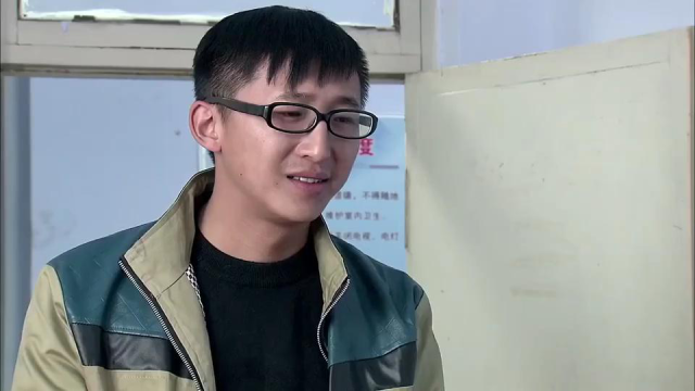 的亲事上有点自私一直喜欢谢大脚,却被镇长齐三太的大姨子王云看上