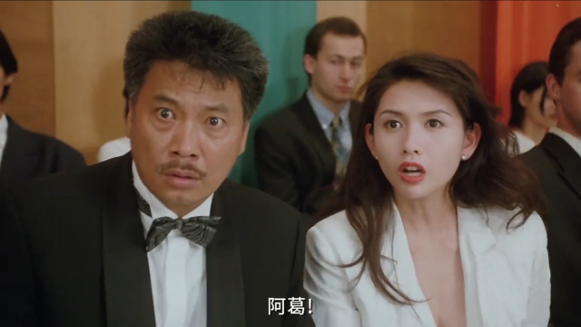 赌圣决战泰国豪姬结果中了她的催眠术邱淑贞把他叫醒