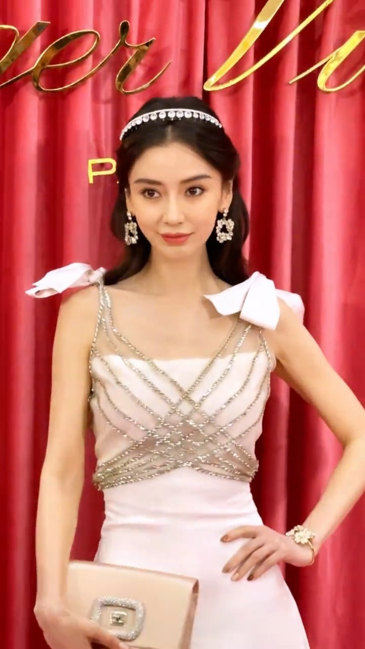 女明星就是女明星啊,体态好绝美啊