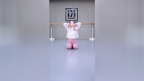 10.28单色古风舞蹈20221026(武汉)中国舞导师王可欣小视频《中国舞肩部基本功有哪些》-聂哈哈