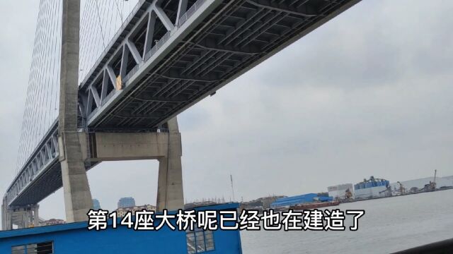 闵浦二桥是轨交公路合用大桥.