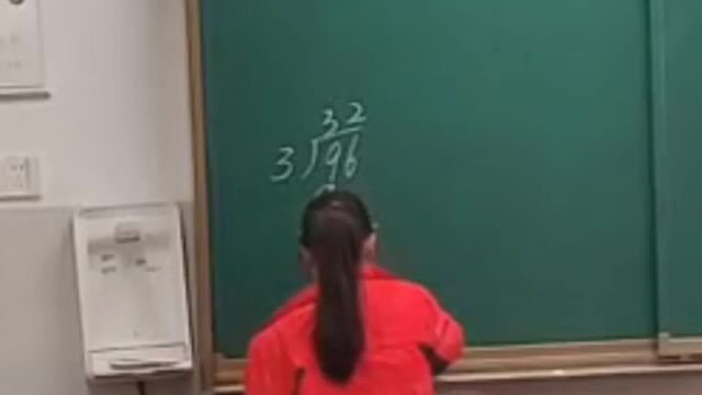 小学数学除法竖式学生演示(二)