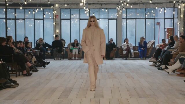 意大利时装品牌Sportmax(斯宝麦斯)2023年FW时装秀