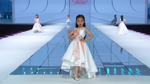 第九届中国“T台星秀”国际少儿模特大赛暨全球总决赛-女生儿童组礼服