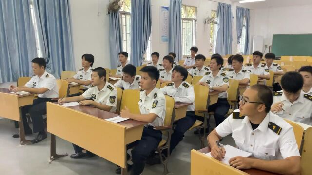 轮机1214学精神,为走在前列建新功筑牢思想之基