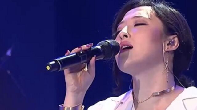 金美儿演唱《终于等到你》,伤感情歌,听一次醉一次