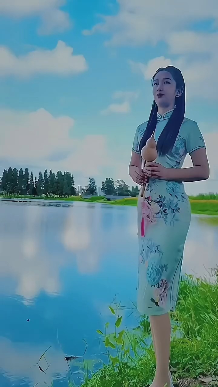 傣族歌曲《水中的喃木诺娜》九孔小降e葫芦丝演奏