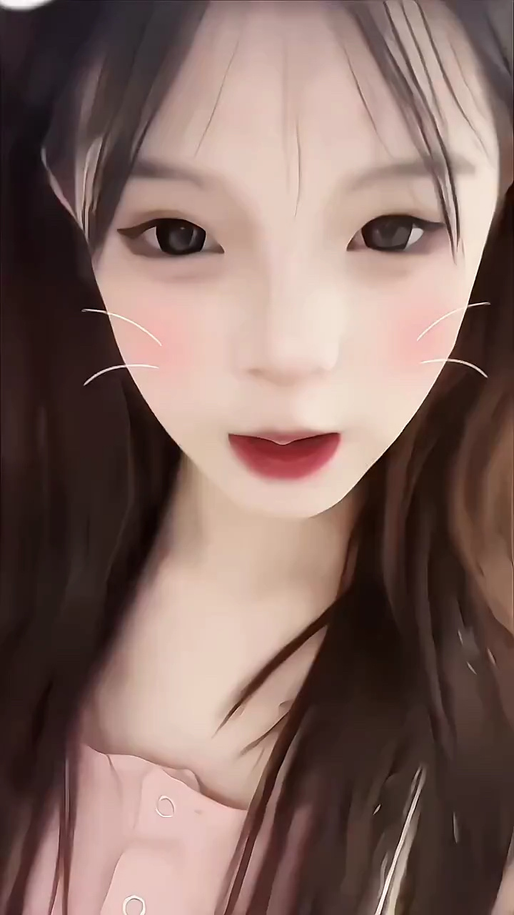 看，我喜欢的网红哦，是夜巴黎呀！_高清