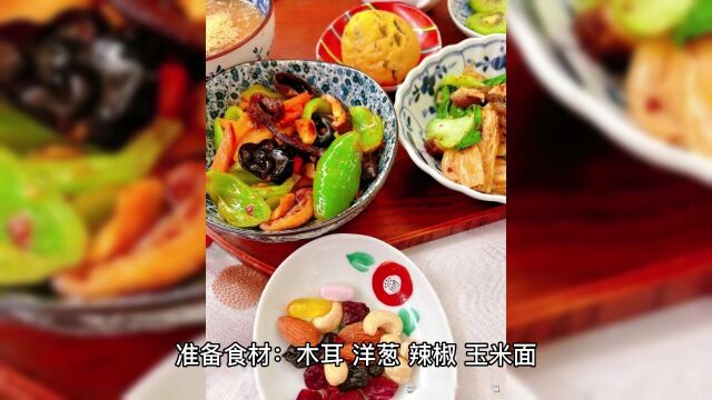 木耳的“死对头”,两者万万不能同食,吃了就是没病找病,秋天吃木耳的正确方法