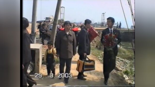 2003苏州高新区通安镇婚礼,苏州绕城高速公路通安段在施工中