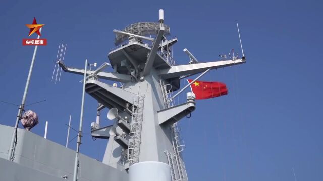 看海军五指山舰南海实战化训练现场