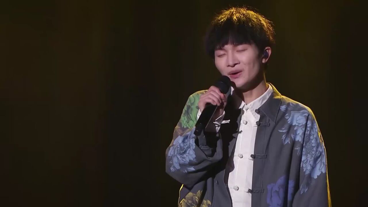 "勤深深"组合演唱《希望》,一直循环,这嗓音直接爱上了