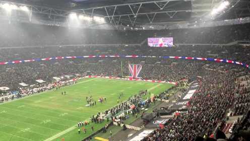 现场实拍NFL伦敦赛开幕式 烟花效果震撼人心