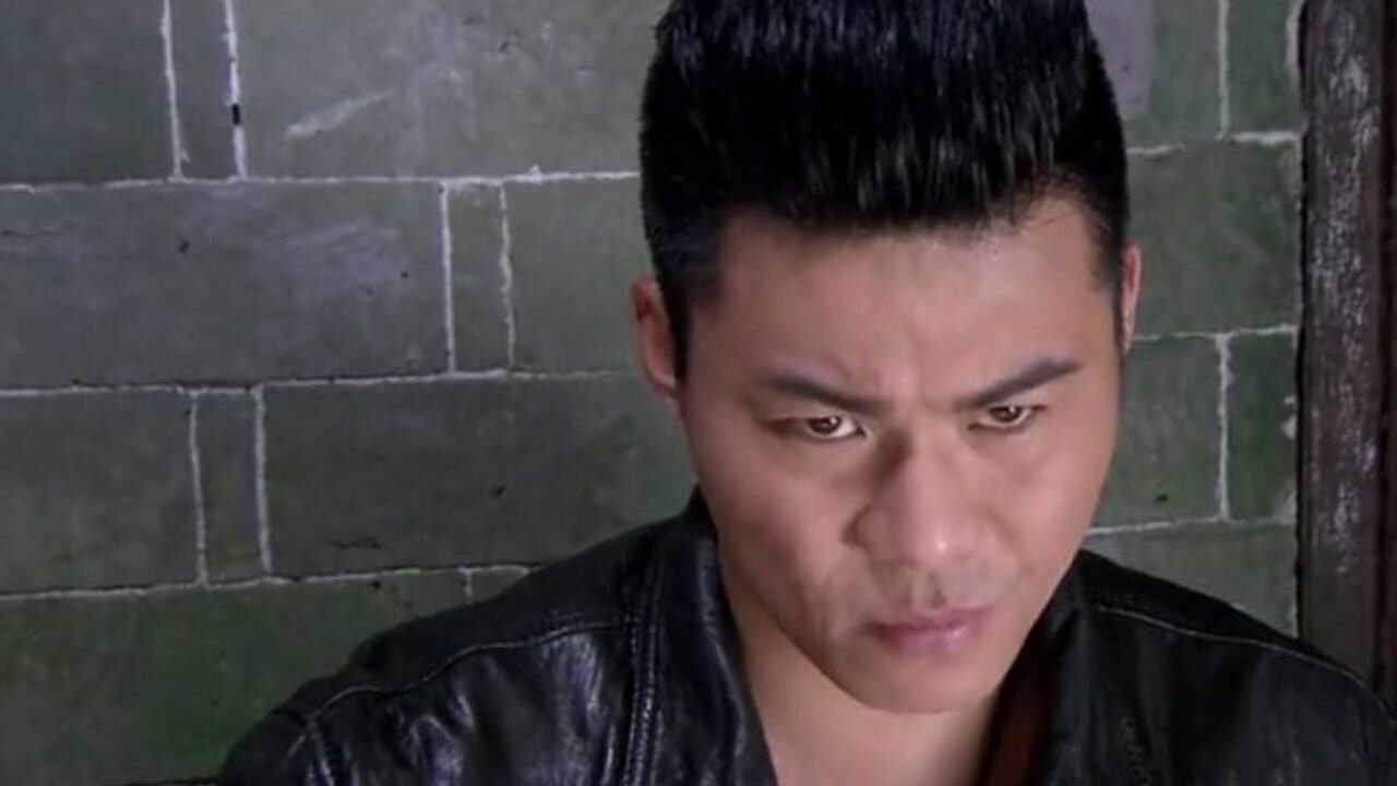 《双生花》第10集03:白胜怀疑高俊飞是内鬼,杜磊用性命担保高俊飞不是