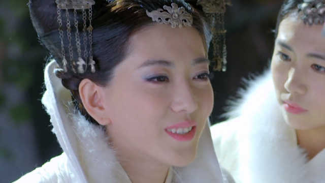 《我为宫狂2》第1集02:皇后救下的狐狸竟是狐妖王后,从此狐妖王后欠