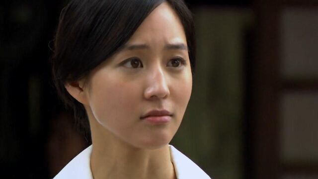 《彼岸1945》第四集02:阿彪和雪子谈及战争结束后的生活,但似乎不像想