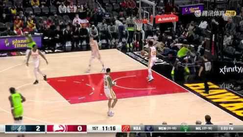 《NBA全场集锦》开局就虐筐！拉塞尔砸地妙传助飞范德比尔特腾空暴扣