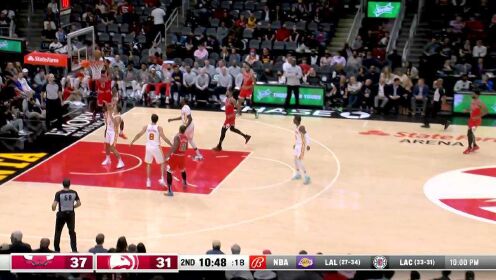 《NBA全场集锦》传球视野实在太广 德罗赞助飞小琼斯空接炸筐