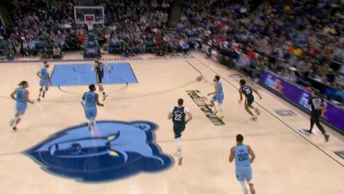 《NBA全场集锦》瓦兰：还好我闪得快！琼斯击地妙传克拉克飞身暴扣