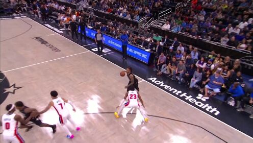 《NBA全场集锦》【球星】富尔茨vs活塞集锦 全场14+8漂移打法愈发自信