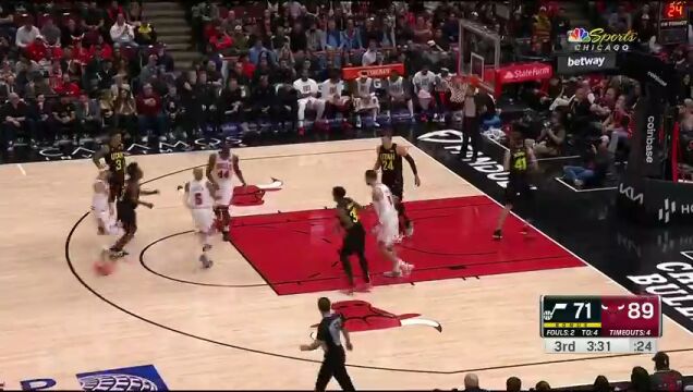 NBA常规赛：爵士vs公牛第3节英文原声回放